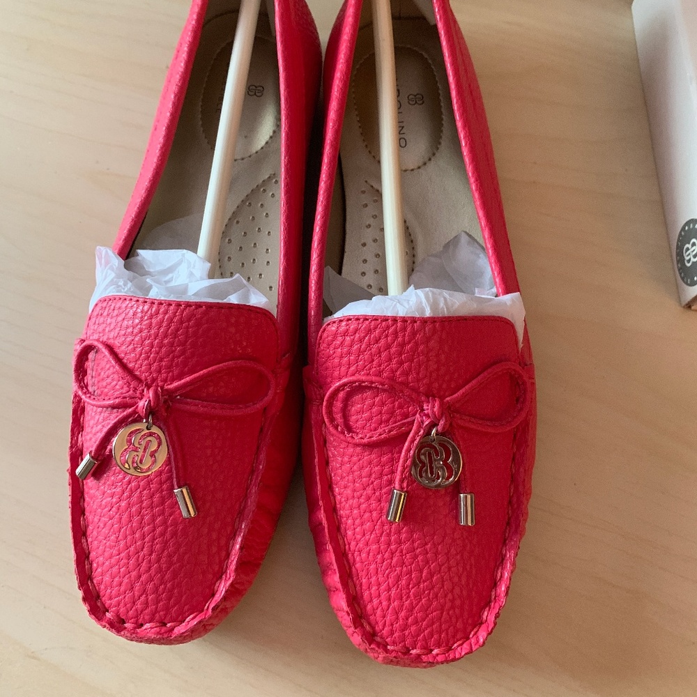 Bandolino Womens HOT PINK Leather Loafers _6 (original seller sold them as red)